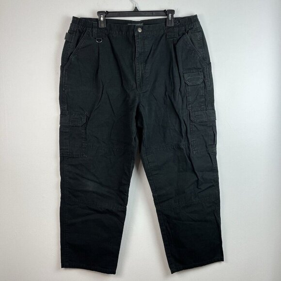 511 5.11 Tactical Pants Mens 42X30‎ Black Cargo Pockets Utility Workwear Uniform - Picture 1 of 15